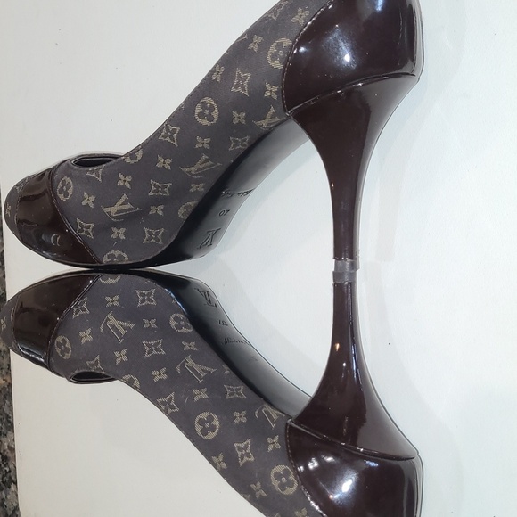Louis Vuitton heels size 40 - Picture 1 of 12